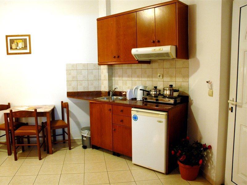 Danelis Studios & Apartments Malia Exterior foto